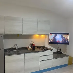  Appartamento Casa Vacanza Nicole Wi-fi Gratuito Via Monte Carmelo , Civico 14